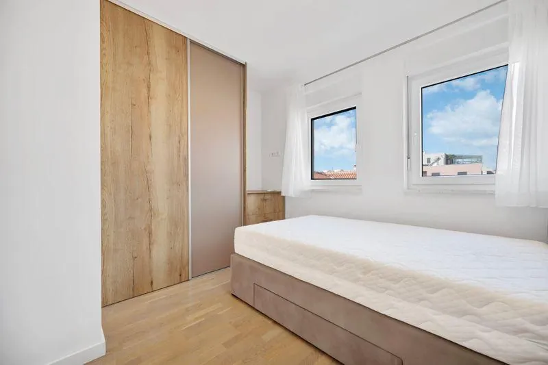Listing Ad Image